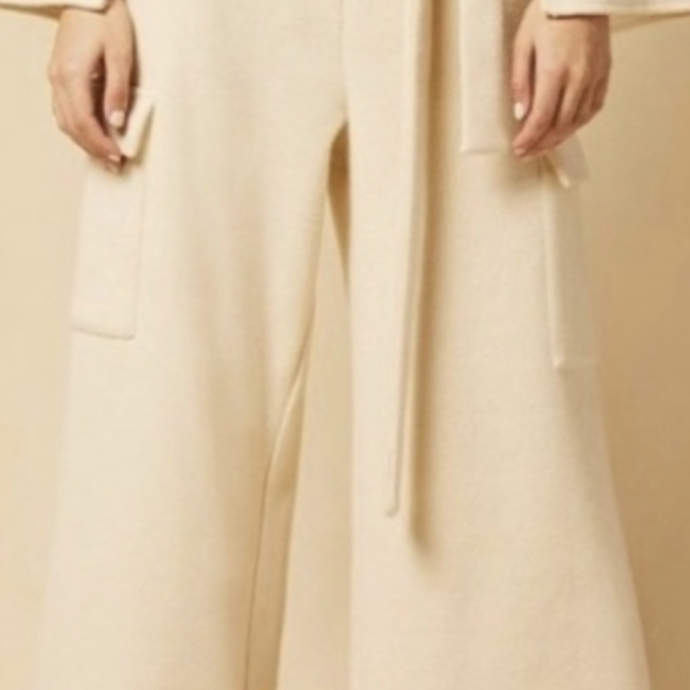Chic Cream Wide-Leg Trousers